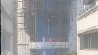 Gedung di Cikini Kebakaran, Asap Hitam Pekat Membubung