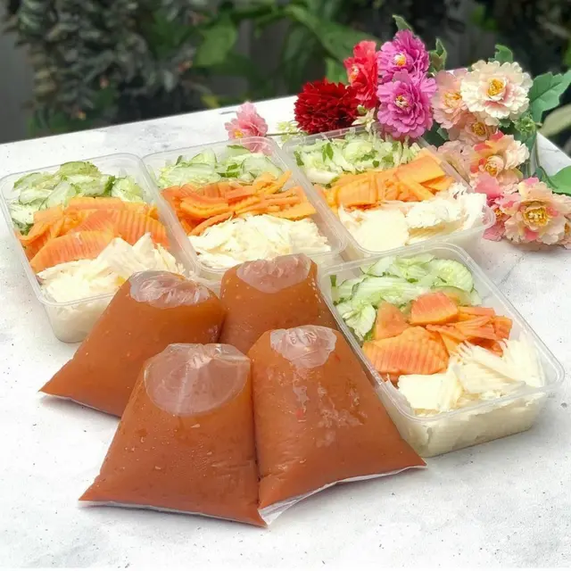 Menikmati Segarnya Rujak Buah di Surabaya, Apa Saja Pilihannya?