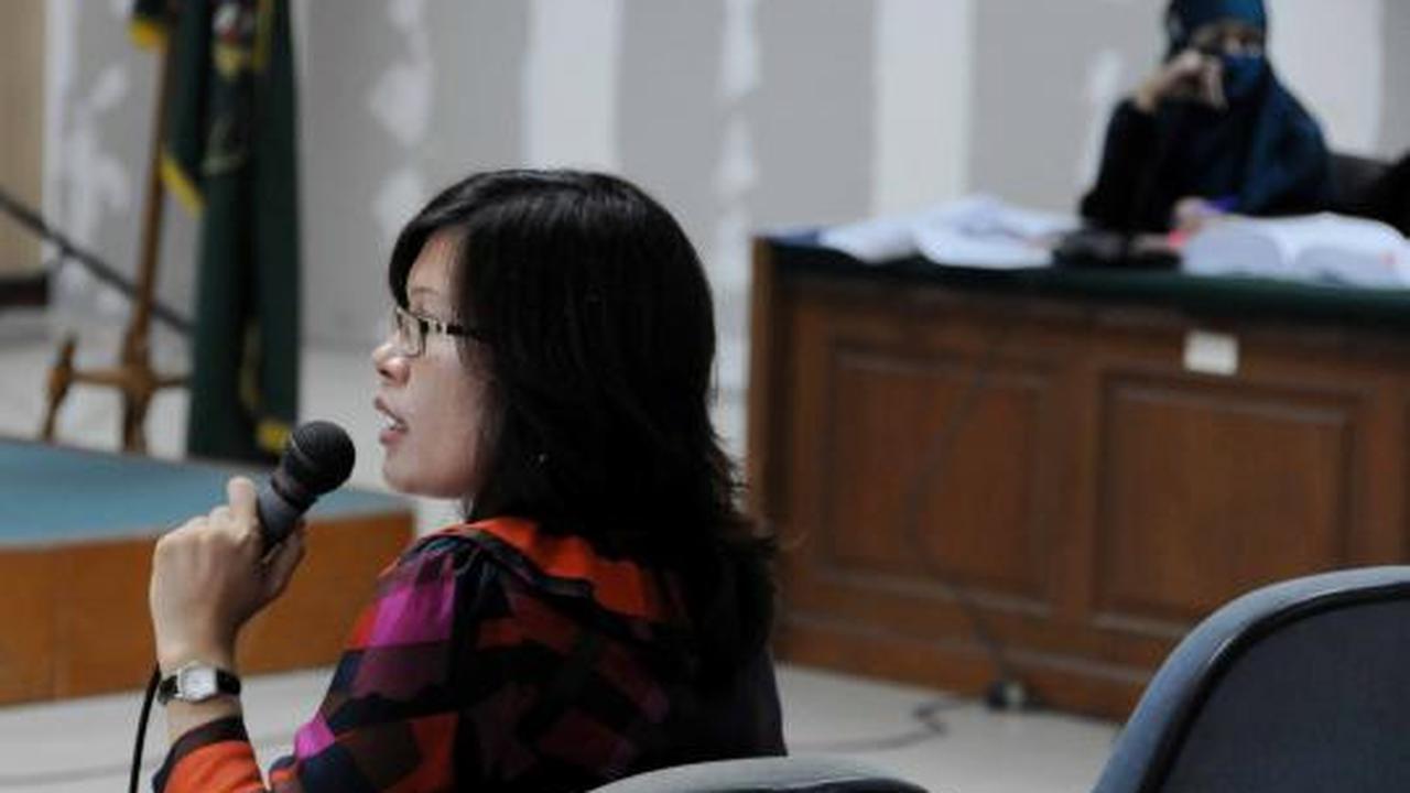 Rosa bersaksi di sidang lanjutan Neneng Sri Wahyuni