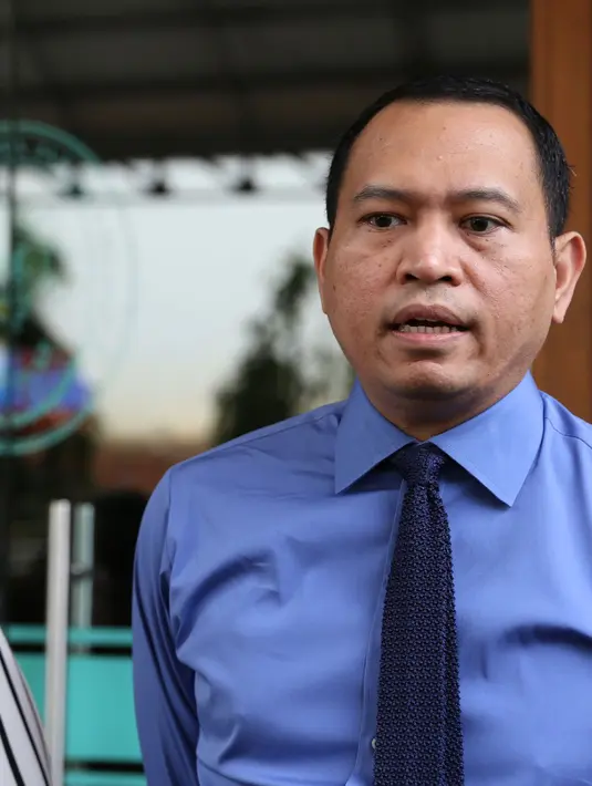 Meski memilih rujuk ketika Rudi menggugat cerai Aya 7 November lalu, kini giliran aya yang menggugat cerai sang pengusaha itu. (Nurwahyunan/Bintang.com)