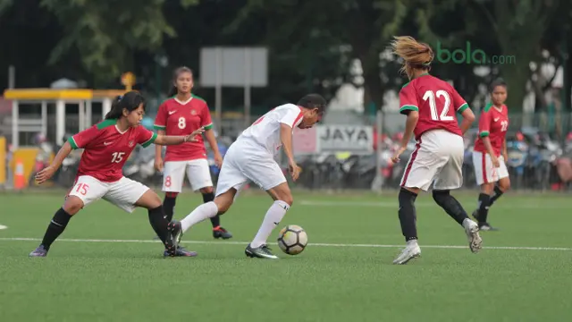 Timnas Wanita Indonesia, Bola.com