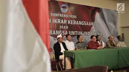 Aliansi Anak Bangsa dan para tokoh bangsa memberikan keterangan dalam rangka kegiatan Doa dan Ikrar Anak Bangsa untuk Indonesia, di Jakarta, Kamis (28/2). Kegiatan tersebut akan digelar pada 24 Maret 2019 di Monas. (Merdeka.com/Iqbal S. Nugroho)