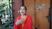 Ira Wibowo Tak Terlalu Percaya Hal Mistis, Akui Sempat Dengar Porter yang Meracau Saat Naik Gunung