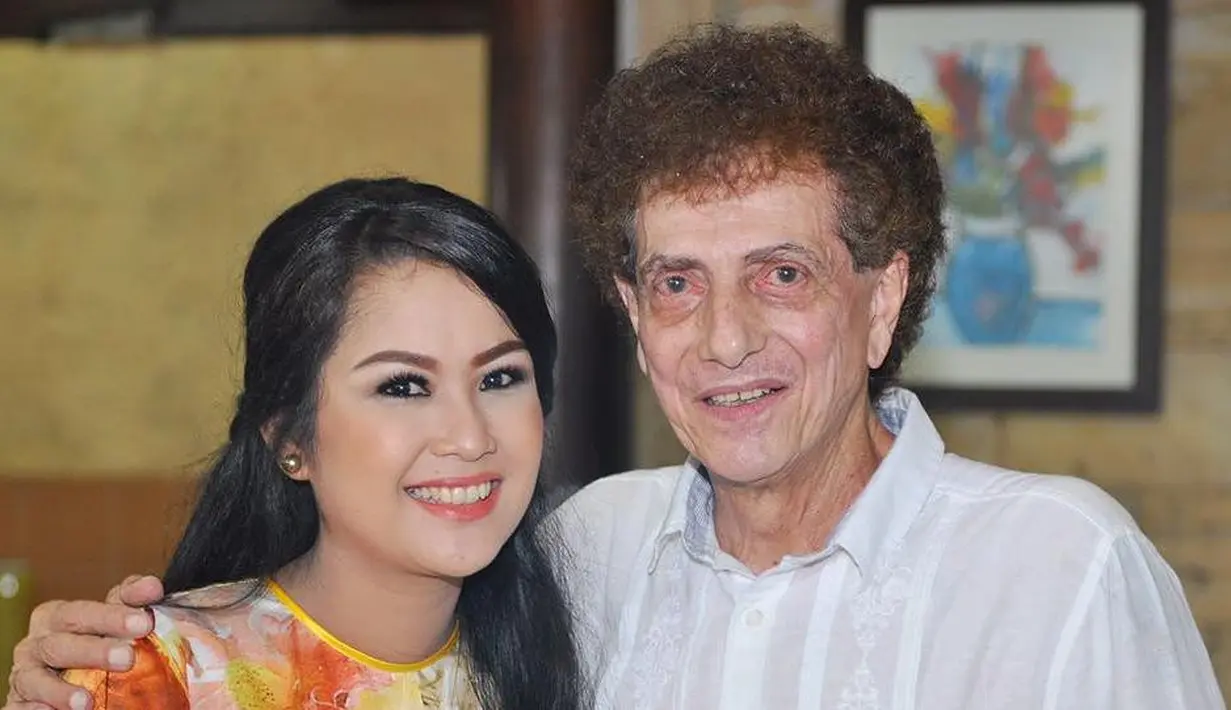 Ahmad Albar dan Dewi Sri Astuti (Instagram/dewiye04)