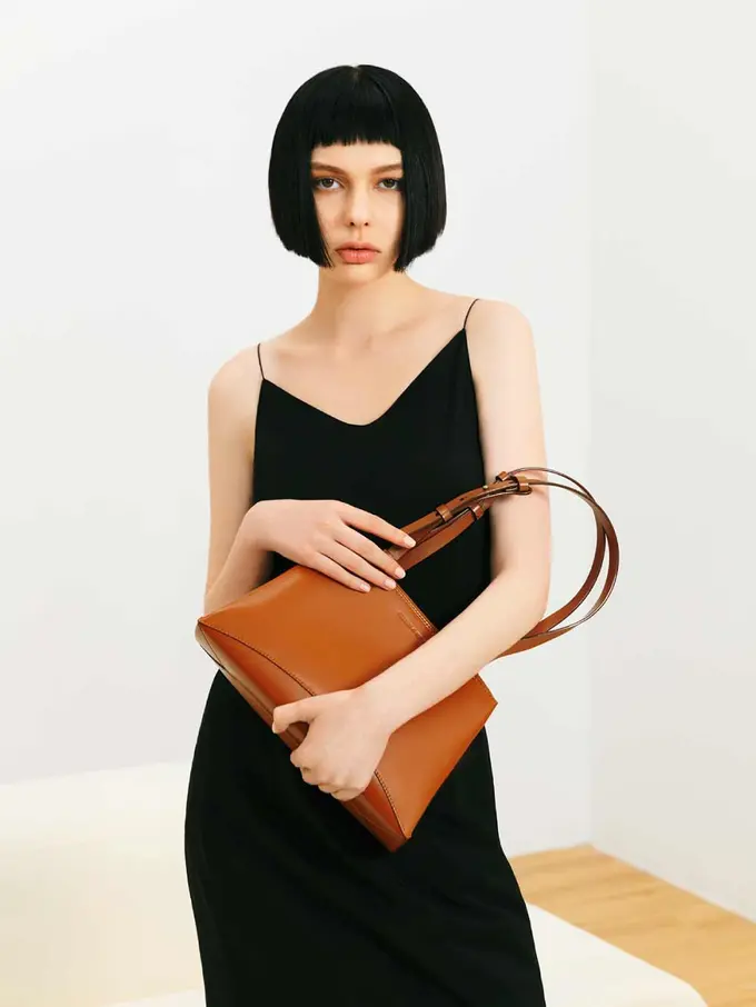 Koleksi Terbaru Sepatu dan Tas Bernuansa Vintage/dok. Charles & Keith