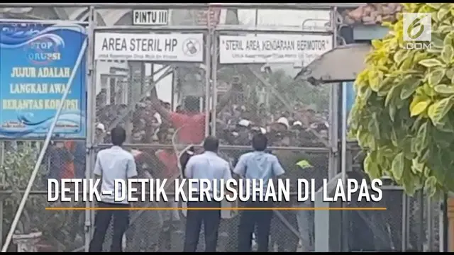 Warga binaan Lapas Kesambi, Cirebon sempat ricuh karena adanya razia handphone oleh petugas.