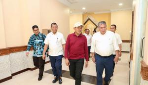 Rombongan Wali Kota Batam ikut serahkan donasi bencana ke Sumatra. (Istimewa)