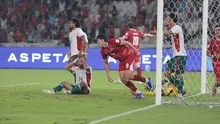 Mitchell Baker tampil menggila dalam 45 menit pertama duel Timnas Indonesia melawan Bangladesh, mencetak empat gol pada pertandingan terakhir Grup A Premier Division FIFA ASEAN Cup 2026 di Stadion Utama Gelora Bung Karno, Jakarta, Kamis (1/10/2026) malam WIB. (Bola.com/Budy Santoso)