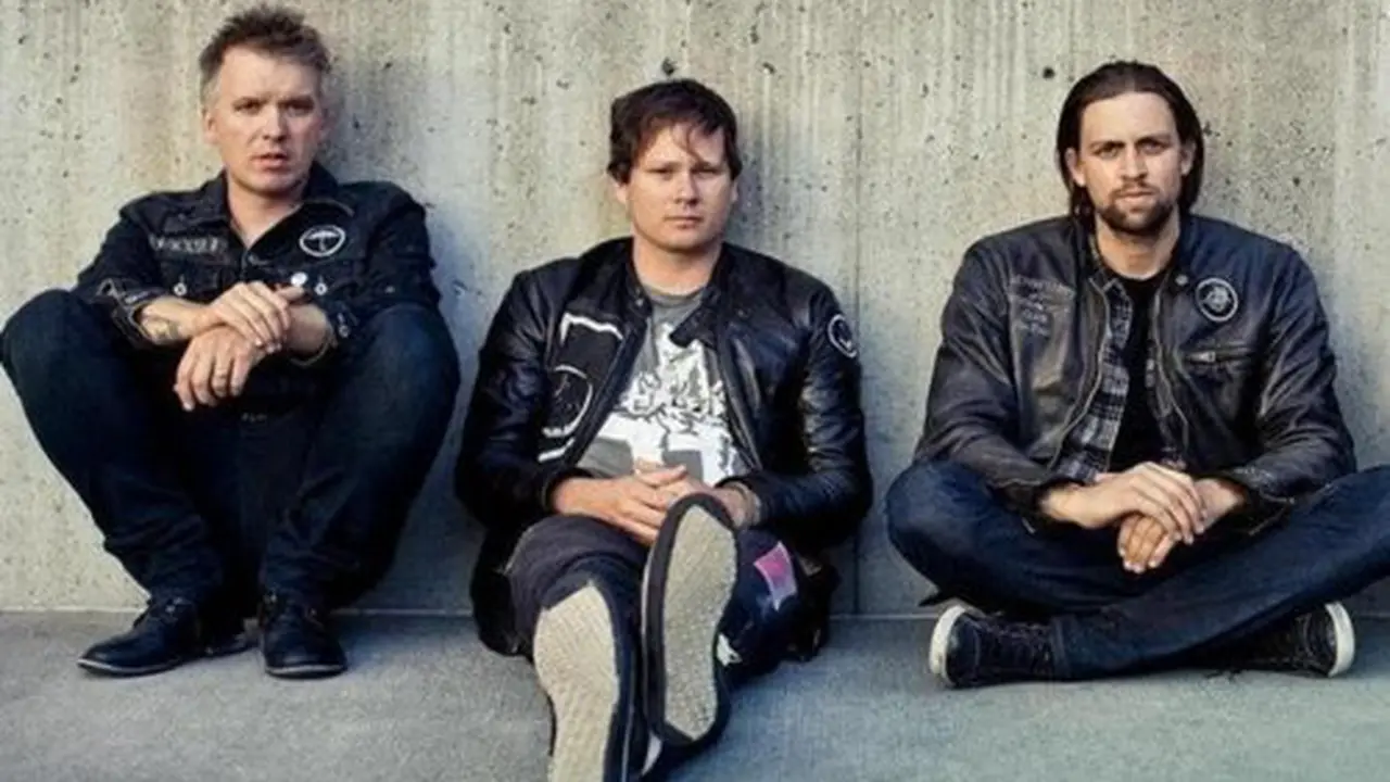 Angels and Airwaves Rilis Album di Hari Halloween