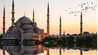 Jelang Liburan Idul Fitri, Mobil Memadati Jalan Utama di Istanbul