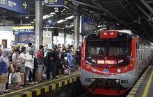 Ada Diskon Tarif KRL, 770 Ribu Penumpang Padati Kereta Pada Hari Kemerdekaan 17 Agustus