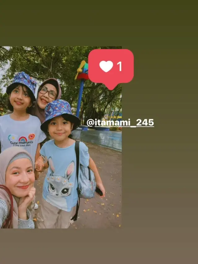 Natasha Rizky berlibur bersama anak
