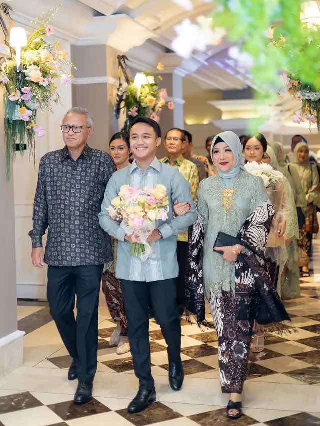6 Potret Pertunangan Namira Adjani Anak Alya Rohali,