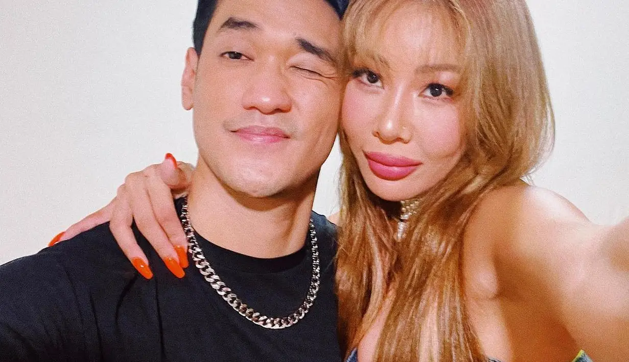 "So good to have finally meet you @jessicah_o! Loved the performance last night. Can’t wait to have you back out here soon," tulis Afgan. (Foto: Instagram/ afgan__)