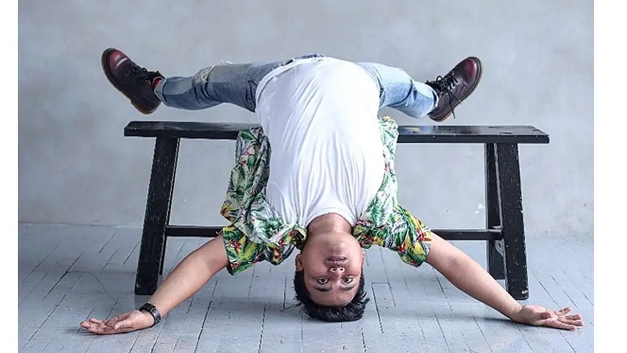 5 Gaya Kocak Arif Alfiansyah saat Berfoto, Tak Bisa Diam