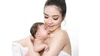 Tak Ada Kerjaan, Gisel Senang Bikin Meme Lucu Sang Anak