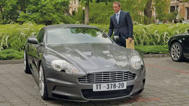 7-mobil-james-bond-140210c.jpg