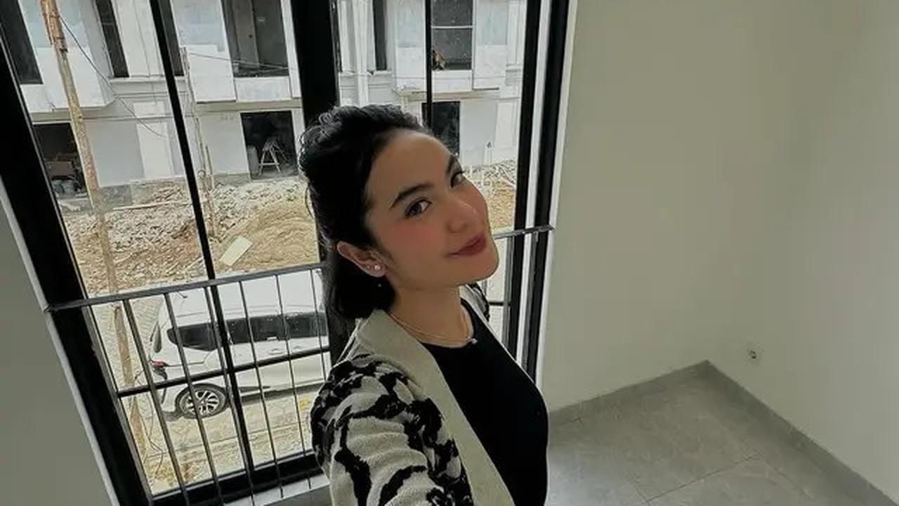 7 Potret Sharen Fernandez Beli Rumah Perdana di Usia 22, Spesial untuk Ibu