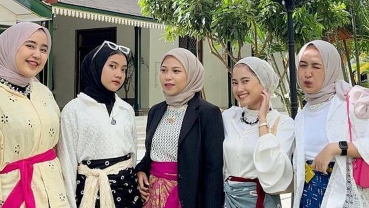 Tampil Menawan di Kondangan dengan 5 Gaya Batik untuk Wanita Berhijab, Penampilan Jadi Lebih Chic dan Anggun