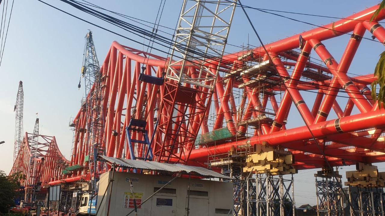 1. Pembangunan elevated rail Simpang 7 Joglo<br>
