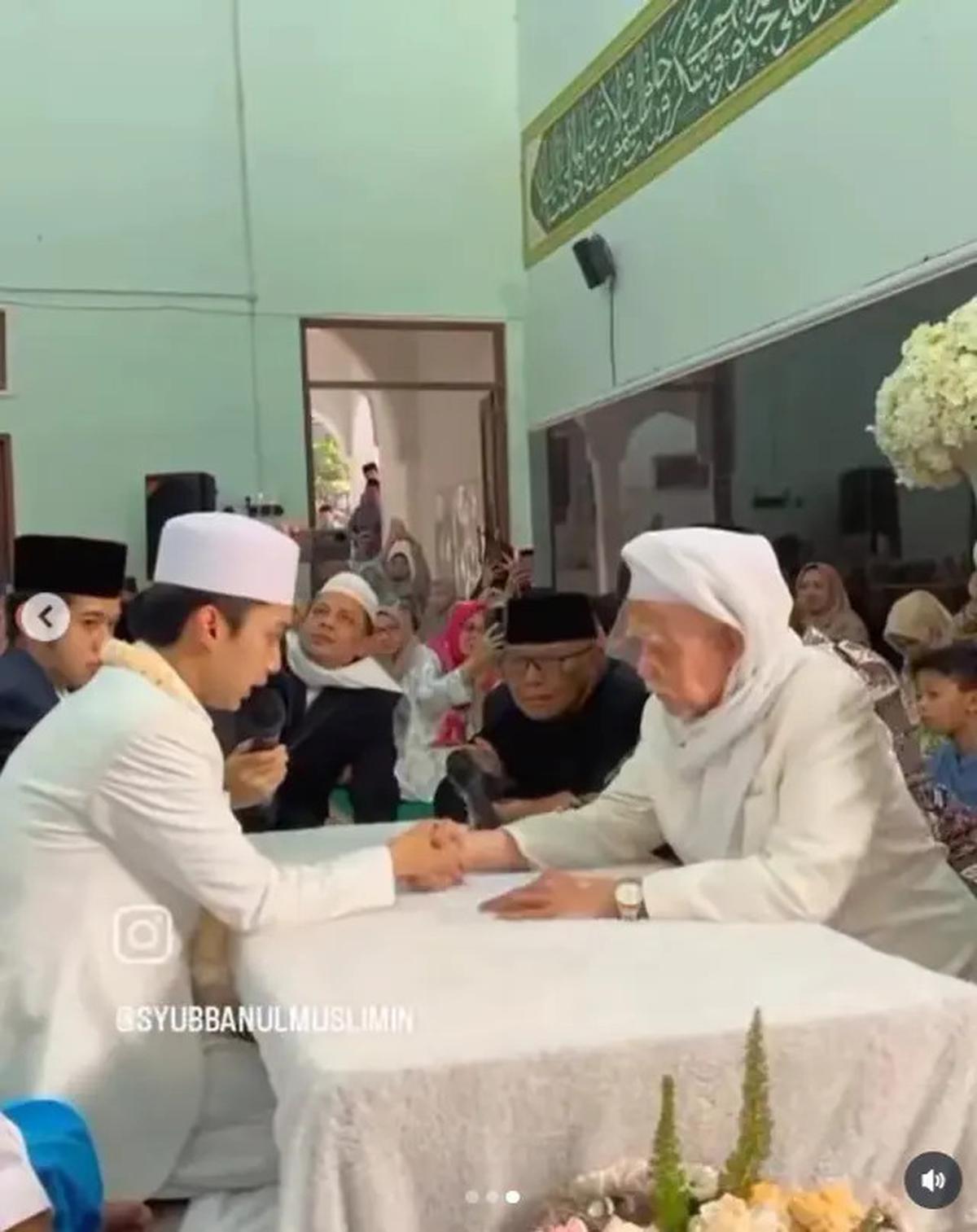 Profil Ning Khansa Mariska, Istri Gus Azmi Vokalis Grup Hadroh Subbanul Muslimin