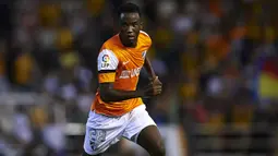 1. Fabrice Olinga – 16 tahun, 3 bulan, 6 hari: Málaga vs RC Celta (2012/13): Pemain asal Kamerun yang ketika itu berusia 16 tahun mencetak sejarah di pertandingan pembuka musim 2012/13 dengan mencetak satu-satunya gol dalam debutnya untuk klub Málaga dalam laga melawan RC Celta. (La Liga)