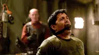 Pemeran tokoh utama film horor Hostel, Jay Hernandez, diperkirakan bakal bergabung di proyek Suicide Squad.