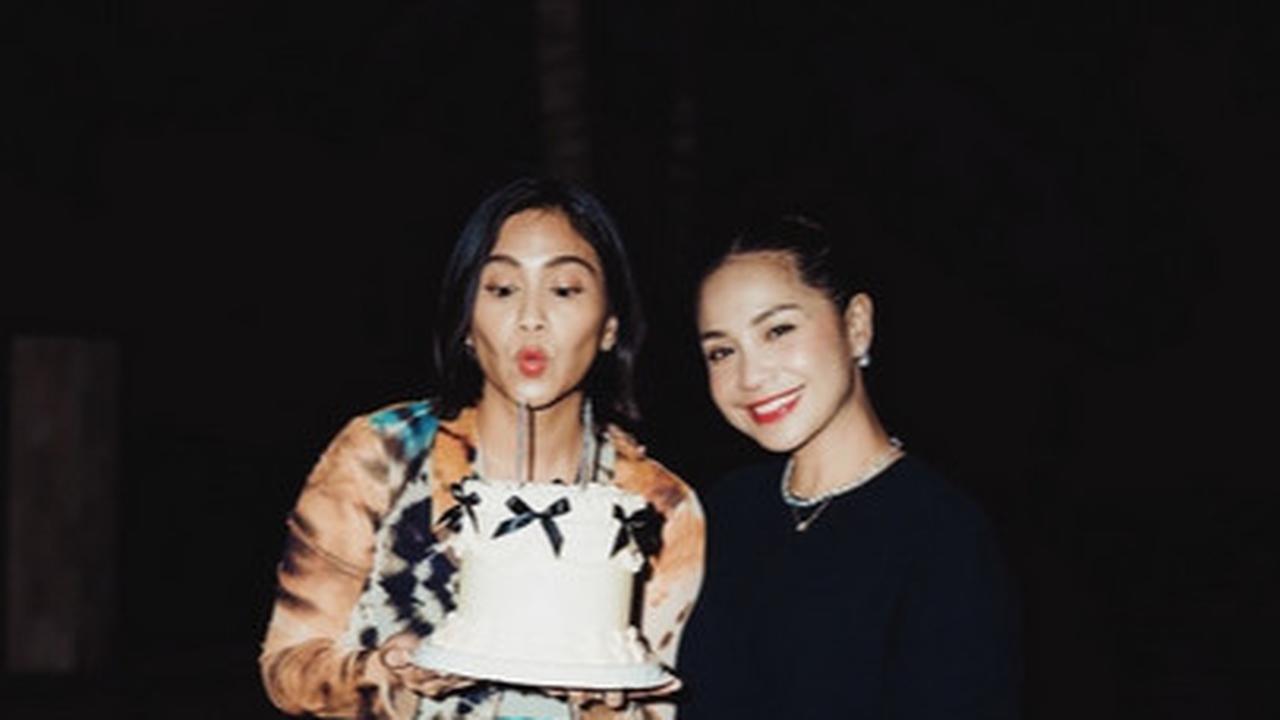 Foto-foto Kejutan Ulang Tahun Caca Tengker, Usia Bertambah Cantiknya Makin Paripurna