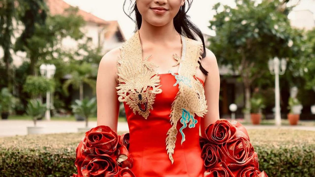 5 Potret Pesona Malea Emma, Penyanyi Keturunan Indonesia yang Sukses Berkarier di Amerika