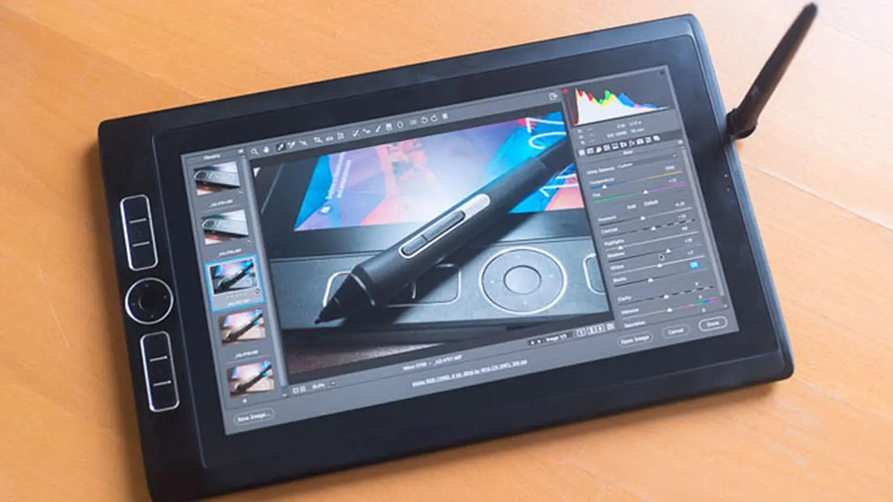 Wacom Mobile Studio Pro