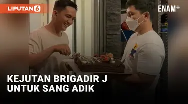 Haru! Begini Momen Brigadir J Berikan Kejutan Ulang Tahun Saat Masih Hidup