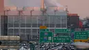 Kondisi lalu lintas pada jam sibuk di Washington, AS, 20 Desember 2016. Kepadatan lalu lintas di Washington terlihat pada jam sibuk, terlebih memasuki libur Natal dan Tahun baru. (REUTERS/Joshua Roberts)
