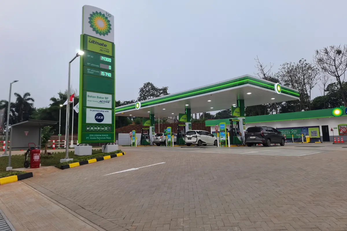 Sejak pertama kali beroperasi di tahun 2018, jaringan SPBU BP-AKR hingga kini telah mencapai 50 SPBU yang berada di wilayah Jabodetabek dan Jawa Timur. (Dok BP-AKR)