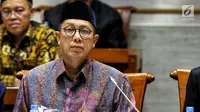 Menteri Agama Lukman Hakim Syaifuddin mengikuti rapat kerja dengan Komisi VIII DPR di Kompleks Parlemen Senayan, Jakarta, Kamis (19/9/2019). Rapat tersebut menyepakati RUU Pesantren dan Pendidikan Keagamaan diubah menjadi RUU Pesantren. (Liputan6.com/Johan Tallo)