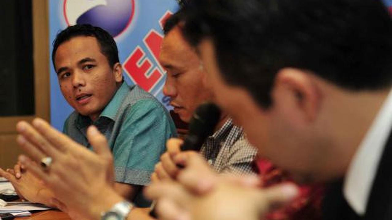 Pengamat penerbangan  Samudra Sukardi  kiri  dan Pilot  Jeffrey Andria 