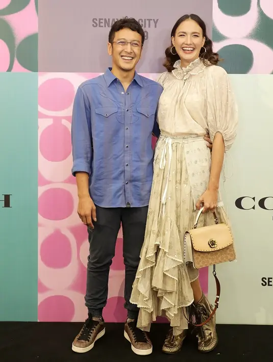 Nadine Chandrawinata dan Dimas Anggara. (Bambang E Ros/© Fimela.com)
