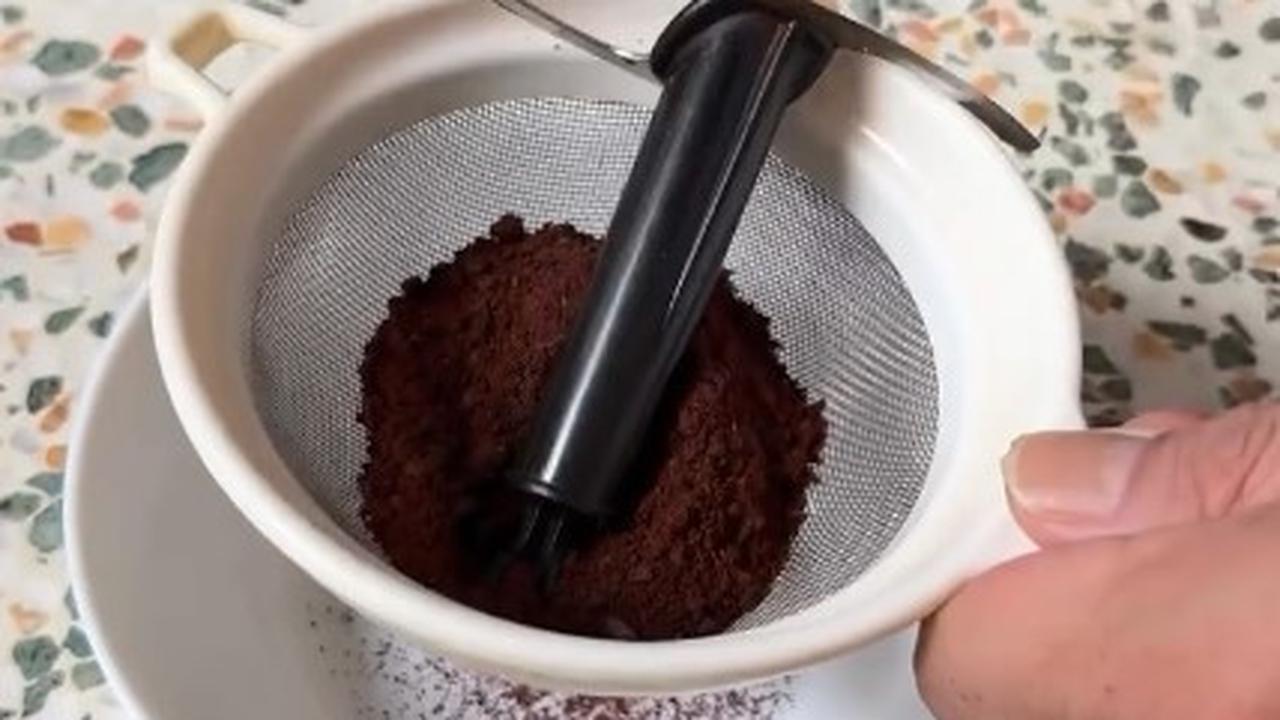 Penasaran Gara-Gara Nonton di Youtube, Tora Sudiro Bikin Kopi dari Biji Kurma - Sebut Dirinya Aki-Aki Iseng