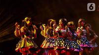 Mereka membuka penampilan dengan lagu 'Karena Kusuka Dirimu' yang bikin penonton bersemangat. (Liputan6.com/Herman Zakharia)