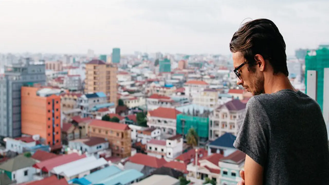 Cegah pasangan wanita Anda selingkuh dengan curigai hal ini