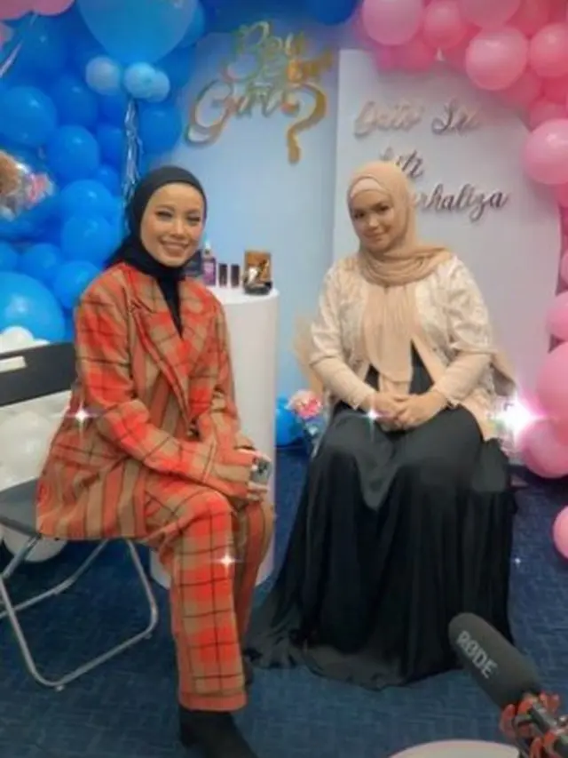 6 Momen Baby Shower Siti Nurhaliza, Disiarkan Live dan Ungkap Gender Sang Bayi