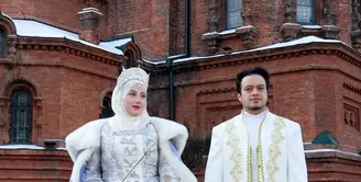 Tasyi Athasyia dan Syech Zaki rayakan anniversary 11 tahun tampilan ala pasangan kerajaan di China [@tasyiiathasyia]