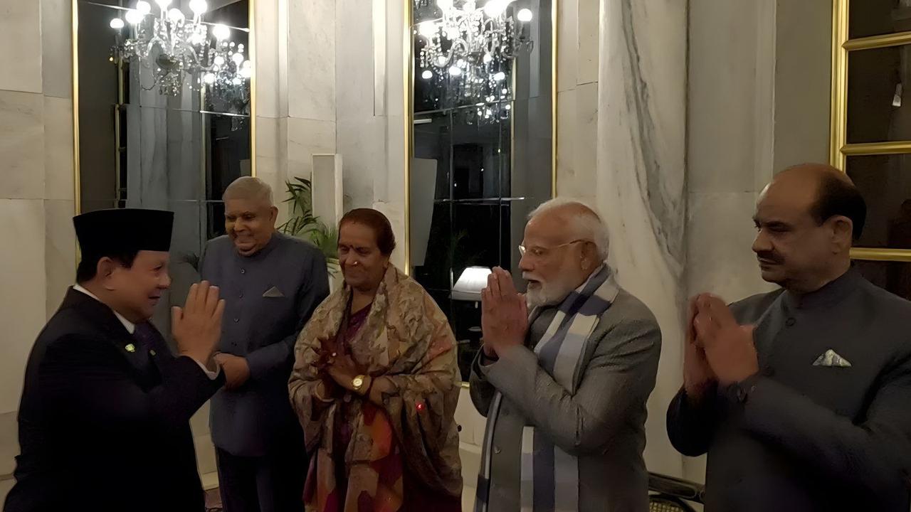Presiden Prabowo Dijamu Makam Malam Presiden India
