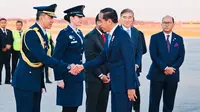 Presiden Joko Widodo (Jokowi) beserta rombongan mendarat di Pangkalan Militer Andrews, Washington DC, Amerika Serikat, pada Minggu (12/11/2023). (Foto: Biro Pers, Media, dan Informasi Sekretariat Presiden)