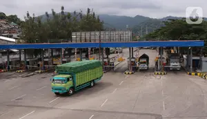 Anak Krakatau Level Siaga, ALFI Imbau Truk Logistik Waspadai Abu Vulkanik