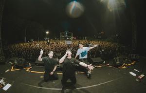 Stand Here Alone Foto: IG/standherealone)