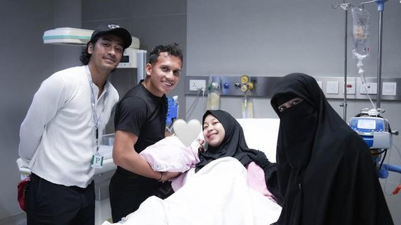 Gemasnya Abidzar Al Ghifari Sambut Keponakan Pertama, Pilih Dipanggil Om Bi Oleh Anak Adiba-Egy
