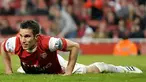 Ekspresi striker Arsenal Robin van Persie ketika The GUnners diimbangi 0-0 Blackburn Rovers dalam laga lanjutan Liga Premier di Emirates Stadium, 2 April 2011. AFP PHOTO/OLLY GREENWOOD