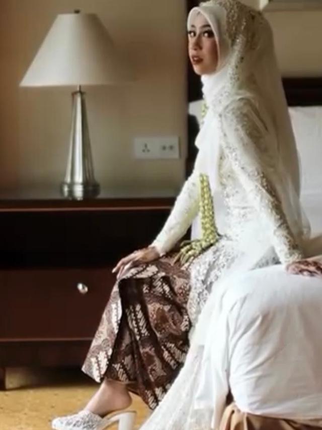 6 Penampilan Anggun Adiba Khanza Resmi Dinikahi Pesepakbola Egy Maulana dalam Balutan Adat Jawa