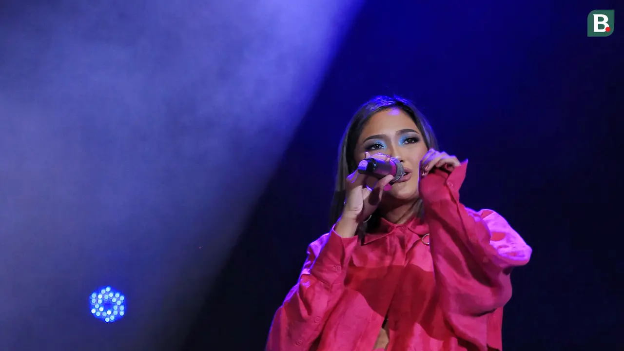 [Fimela] Marion Jola feat Dira Sugandi Java Jazz Day 1