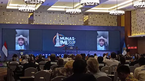 Ahmad Sahroni ikut Munas IMI secara online